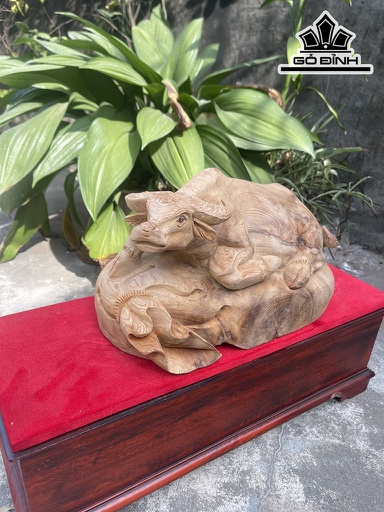 Tượng Trâu Gỗ Ngọc Am Cao 21 Ngang 36 Sâu 22 (cm)