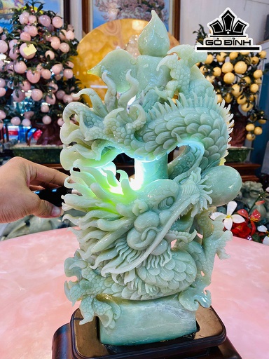 Tác Phẩm Đá Serpentine Cao 51 Ngang 28 Sâu 12 (cm)