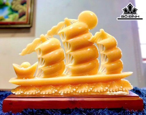 Tác Phẩm Thuận Buồm Xuôi Gió Đá Ngọc Hoàng Long Cao 40 Ngang 30 (cm)