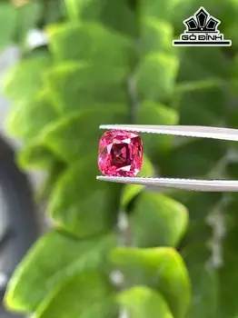 Viên Đá Spinel Cao 7,8 Ngang 7,2 Sâu 5 (mm) 2,52cts