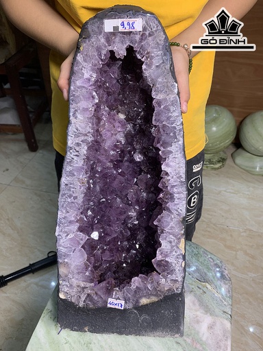 Động Đá Thạch Anh Tím Cao 40 Ngang 17 (cm) 9,98kg