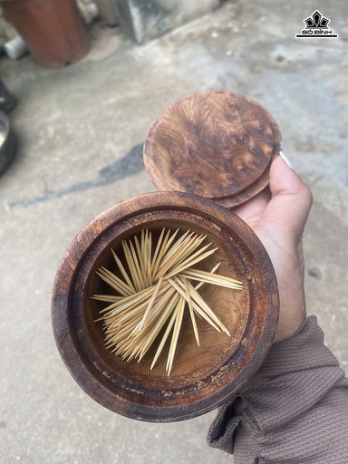 Lọ Đựng Tăm Gỗ Nu Ngọc Am Đường Kính 9 Cao 11 (cm)