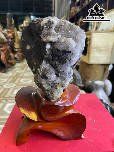 Tác Phẩm Đá Kim Sa Cao 26 (cm) 1,8kg