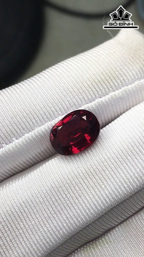 Viên Đá Garnet Cao 4,8 Ngang 7,8 Sâu 10,1 (mm) 3,35cts