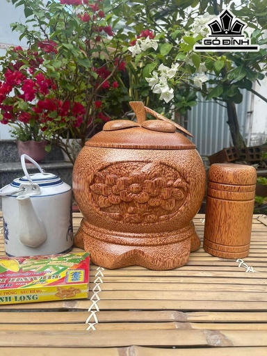 Vỏ Bình Giữ Nhiệt Nắp Măng Cụt Khắc Bông Hoa Gỗ Dừa Loại 1,5 Lít