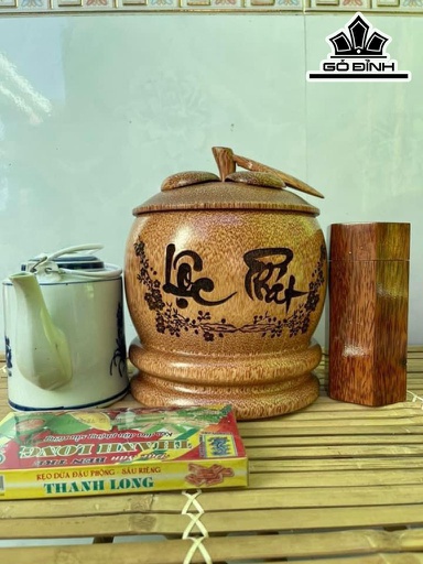Vỏ Bình Giữ Nhiệt Nắp Măng Cụt Khắc Chữ Lộc Phát Gỗ Dừa Loại 1,5 Lít
