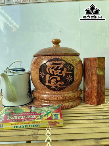 Vỏ Bình Giữ Nhiệt Nắp Nút Khắc Chữ Phát Lộc Gỗ Dừa Loại 2,5 Lít