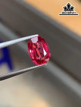 Viên Đá Spinel Đỏ Ánh Hồng Cao 9,8 Ngang 6,9 Sâu 3,9 (mm) 2,56cts