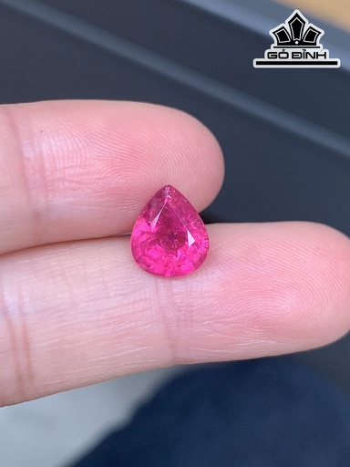 Viên Đá Tourmaline Hồng Cao 9 Ngang 8 Sâu 4,5 (mm) 1,8cts