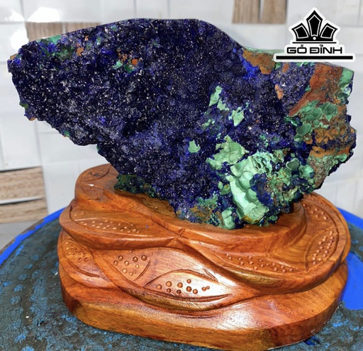 Tác Phẩm Đá Azurite Cao 15 Ngang 15 (cm) 2,4kg