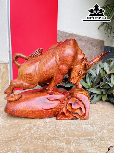 Tượng Bò Tót Gỗ Cẩm Cao 29 Ngang 36 Sâu 17 (cm)