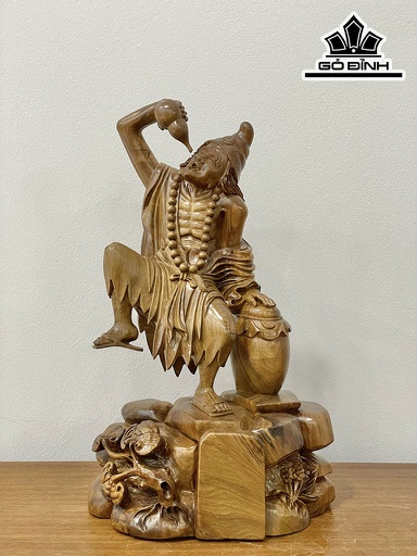 Tượng Tế Công Gỗ Bách Xanh Cao 42 Ngang 25 Sâu 16 (cm)