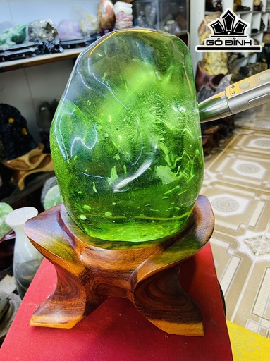 Tác Phẩm Đá Thủy Tinh Bông Tuyết Cao 35 (cm) 11,5kg