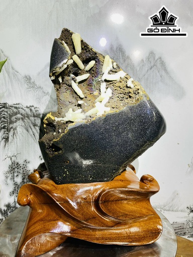 Tác Phẩm Đá Bazan Cao 40 Ngang 27 (cm) 18,1kg