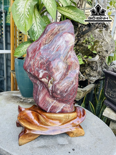 Tác Phẩm Đá Serpentine Cao 62 (cm) 33kg