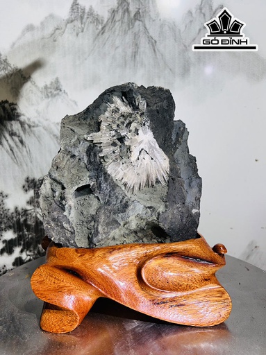 Bông Hoa Ưu Đàm Đá Trầm Tích Cao 24 Ngang 19 (cm) 3,2kg