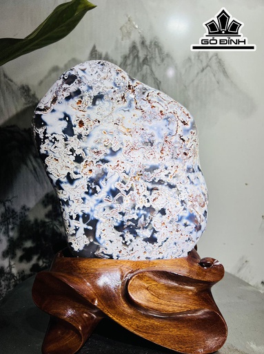 Tác Phẩm Đá Mã Não Cao 30 Ngang 20 (cm) 6,3kg