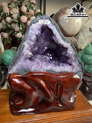 Động Đá Thạch Anh Tím Cao 41 Ngang 31 Sâu 18,5 (cm) 22kg ( Riêng Đá 15kg)