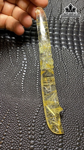 Tác Phẩm Đao Đá Thạch Anh Tóc Vàng Cao 146,8 Ngang 19,5 Sâu 8,6 (mm) 32,9g