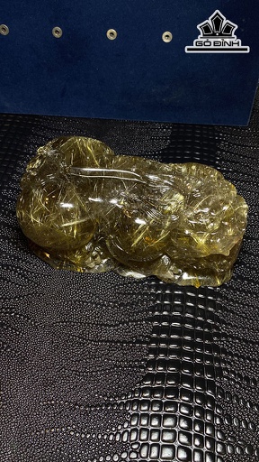 Tác Phẩm Tỳ Hưu Đá Thạch Anh Tóc Vàng Cao 183 Ngang 104 Sâu 76,5 (mm) 2386,8g