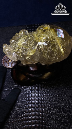 Táp Phẩm Tỳ Hưu Đá Thạch Anh Tóc Vàng Cao 13,5 Ngang 8 Sâu 6,2 (cm) 0,8kg