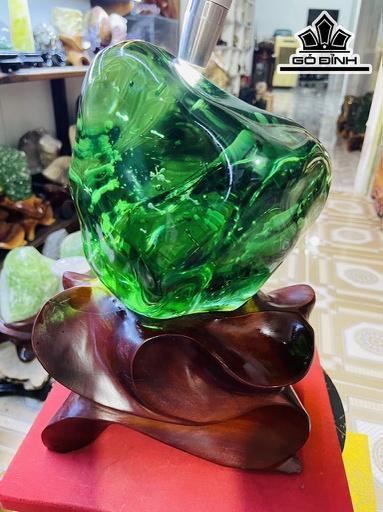 Tác Phẩm Đá Thủy Tinh Bông Tuyết Cao 33 (cm) 12kg