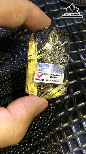 Mặt Dây Chuyền Quan Âm Đá Thạch Anh Tóc Vàng Cao 46,46 Ngang 27,38 Sâu 12,17 (mm) 143,33cts