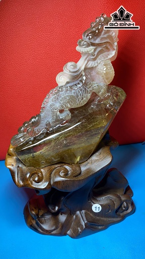 Tác Phẩm Rồng Đá Thạch Anh Tóc Vàng Cao 150 Ngang 139 Sâu 66 (mm) 685g