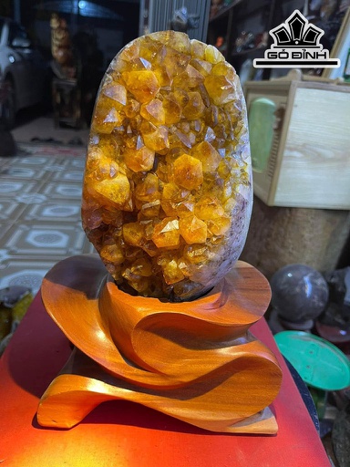 Tinh Thể Đá Thạch Anh Vàng Cao 31 (cm) 4,6kg