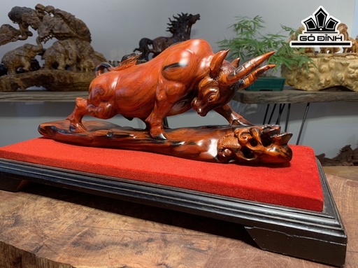 Tượng Bò Tót Gỗ Trắc Cao 16 Ngang 40 Sâu 11 (cm)