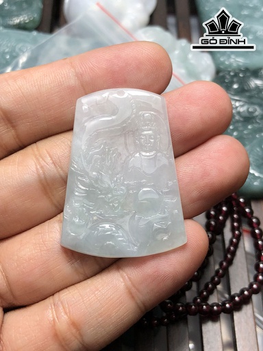 Quan Âm Đá Cẩm Thạch Cao 41 Ngang 30 Sâu 3,3 (mm) 9,4g