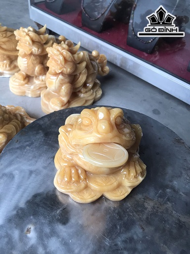 Cụ Thiềm Thừ Đá Ngọc Hoàng Long Cao 16 Ngang 20 (cm) 5kg