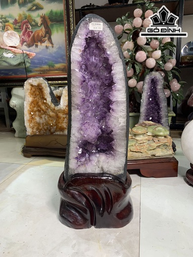 Động Đá Thạch Anh Tím Cao 61 Ngang 23 Sâu 23 (cm) 26,5kg Riêng Đá Cao 50 (cm) 22,2kg