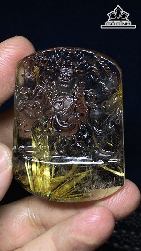 Mặt Dây Chuyền Đại Hắc Thiên Đá Thạch Anh Tóc Vàng Cao 56 Ngang 42 Sâu 12,6 (mm) 51g