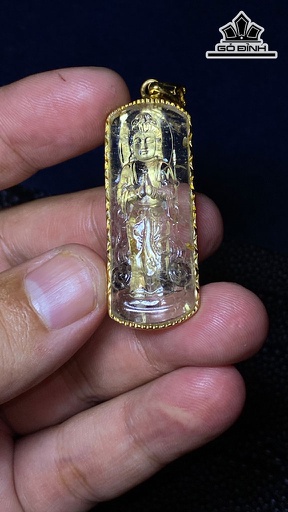 Mặt Dây Chuyền Quan Âm Đá Thạch Anh Tóc Vàng Cao 42 Ngang 16 Sâu 7,3 (mm) 10g