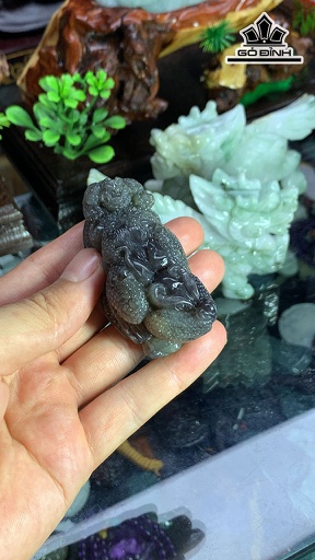 Tác Phẩm Thiềm Thừ Đá Ngọc Bích Hòa Điều (Nephrite Jade) Cao 69,6 Ngang 33 Sâu 33,9 (mm) 98,8g