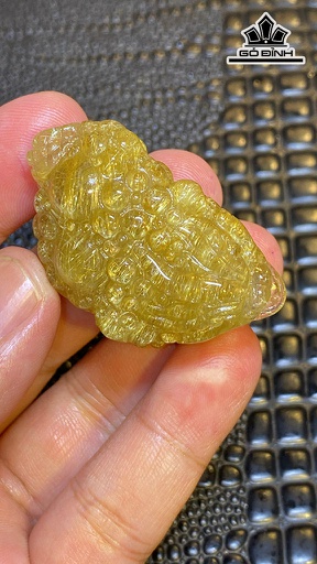 Tác Phẩm Thiềm Thừ Đá Thạch Anh Tóc Vàng Cao 46 Ngang 31 Sâu 21 (mm) 32,2g