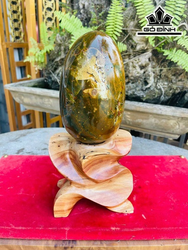 Tác Phẩm Quả Trứng Đá Canxedon Xanh Vàng Cao 29 (cm) 3kg