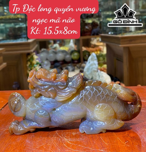 Tác Phẩm Độc Long Quyền Vương Đá Mã Não Cao 15,5 Ngang 8 (cm)