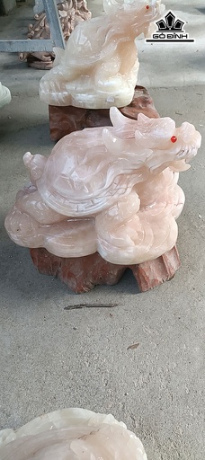 Tác Phẩm Long Quy Đá Canxit Hồng Cao 26 Ngang 33 (cm) 18kg