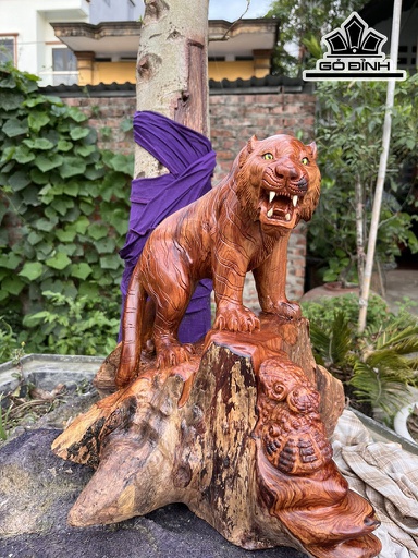 Tượng Hổ Đứng Núi Gỗ Cẩm Cao 36 Ngang 36 Sâu 30 (cm)