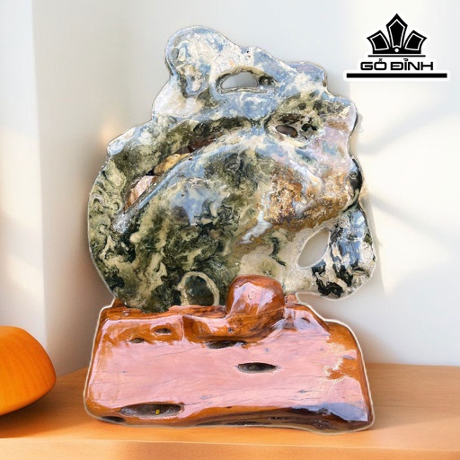 Tác Phẩm Đá Canxedon Đa Sắc Cao 70 Ngang 55 Riêng Đá Cao 55 (cm) 30kg