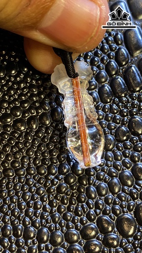 Mặt Dây Chuyền Thanh Tịnh Bình Đá Thạch Anh Tóc Nâu Đỏ Cao 26,9 Ngang 9 (mm) 3,9g