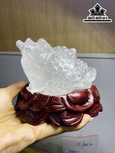 Cụ Thiềm Thừ Đá Thạch Anh Trắng Cao 10 Ngang 8 Sâu 6,5 (cm)