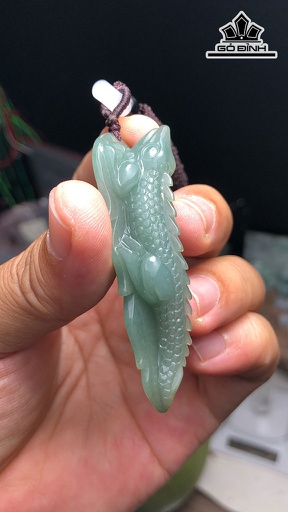 Mặt Dây Chuyền Kỳ Nhông Đá Cẩm Thạch Cao 61,6 Ngang 20 Sâu 12,6 (mm) 18,9g