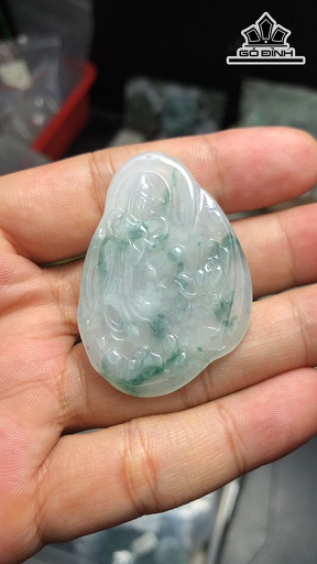 Mặt Dây Chuyền Quan Âm Hoa Bay Đá Cẩm Thạch Cao 48,5 Ngang 33 Sâu 4,2 (mm) 11,4g