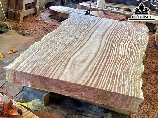 Sập Gỗ Cẩm Hồng Dài 520 Rộng 257 Dày 22 (cm)