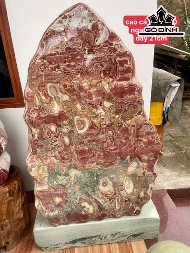 Tác Phẩm Đá Serpentine Cao 130 Ngang 73 Sâu 21 (cm)