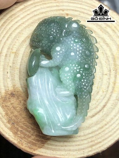 Mặt Dây Chuyền Kỳ Nhông Đá Cẩm Thạch Cao 56 Ngang 32 Sâu 13,3 (mm) 44g