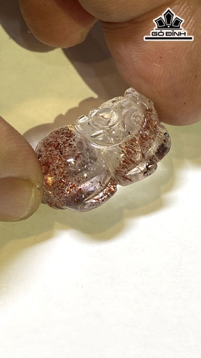 Mặt Dây Chuyền Tỳ Hưu Đá Thạch Anh Tóc Dâu Tây Cao 25 Ngang 16,5 Sâu 11,8 (mm) 7,8g